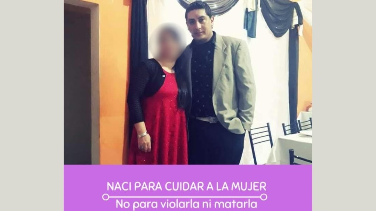 Image default